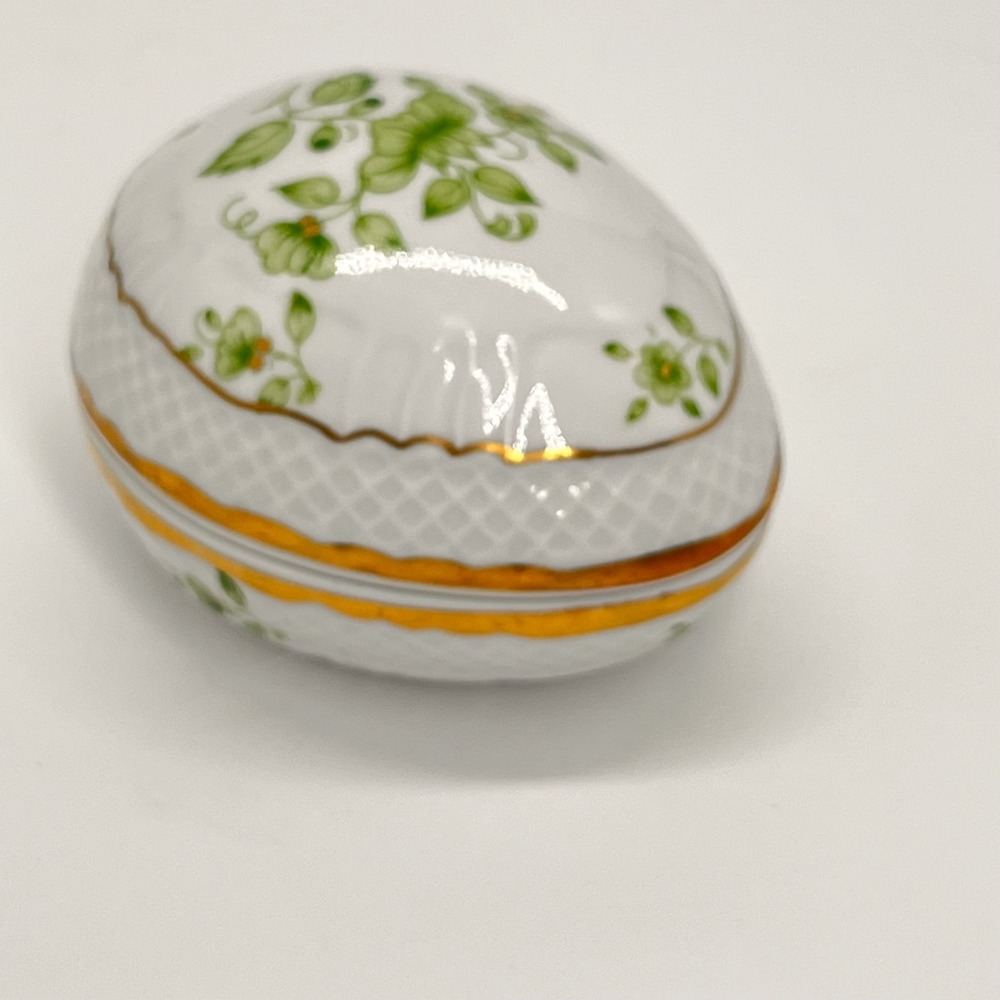 Hollohaza Porcelain Trinket Box Egg Shaped White & Green Floral With Gold Trim